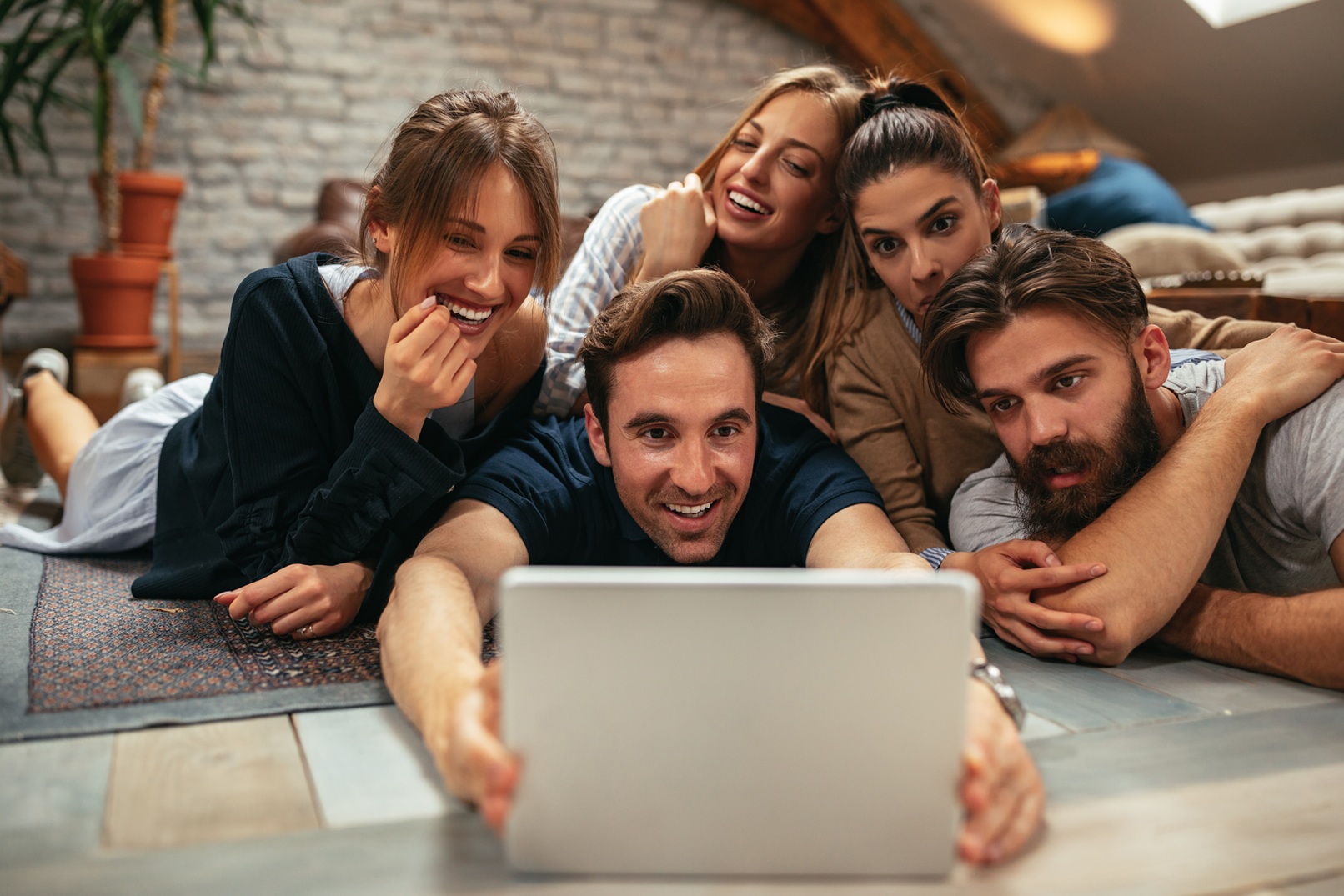 NEJLEPŠÍ ONLINE KASINO BONUSY A JAK Z NICH VYTĚŽIT MAXIMUM